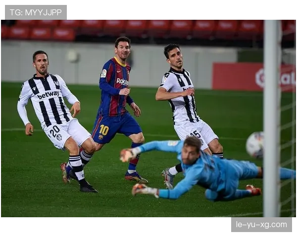 西甲新赛季战术风云：高位逼抢与控球博弈主导争冠格局