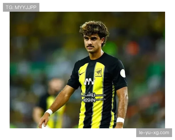 乔·阿尤续约英超球队，状态回暖引期待新赛季表现