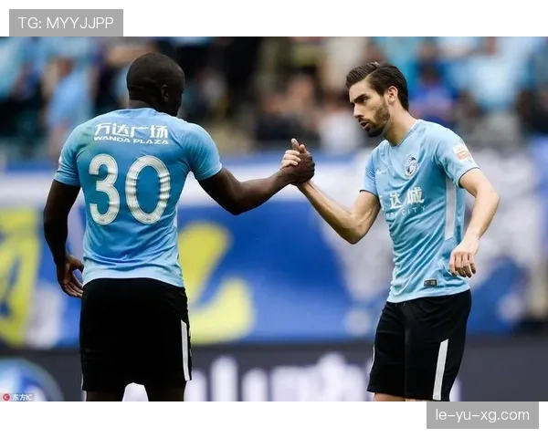 南美足球传统豪门再度交锋，球迷热议双方状态成焦点