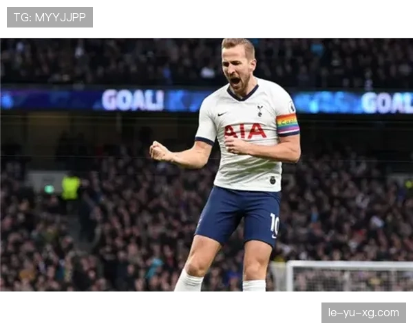 金玟哉引领德甲防线状态回暖，成为球队最稳后卫