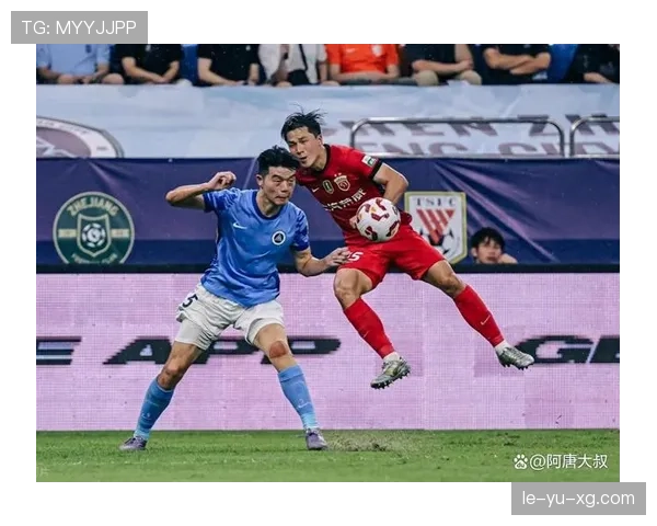 中超联赛近期比赛精彩纷呈，多队表现稳健竞争激烈