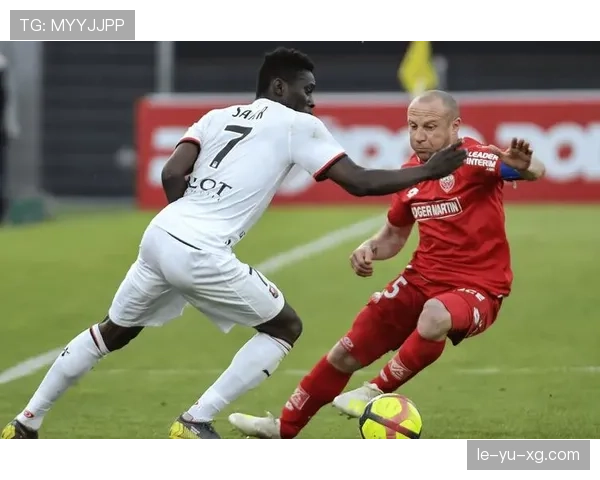 兰斯攻防平衡表现稳健